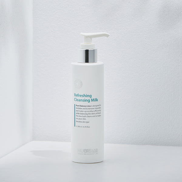 HUBISLAB bottle of refreshing cleansing milk on a white background