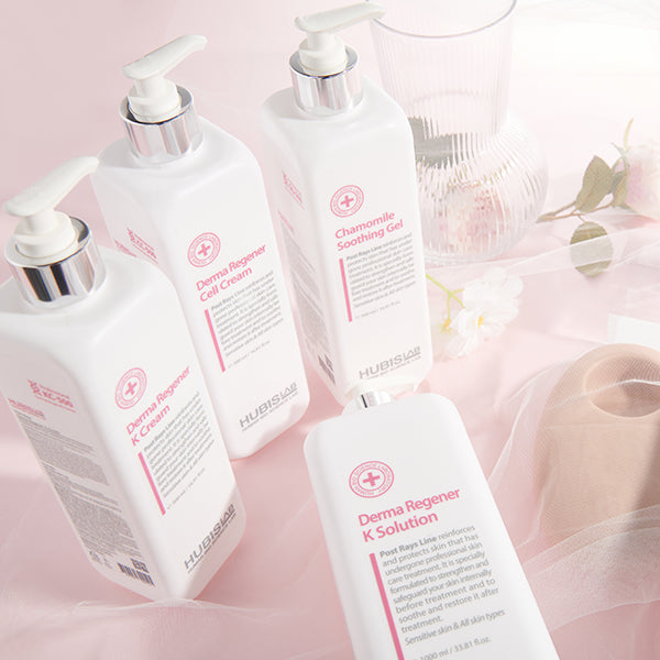 Hubislab_post_rays_line_Chamomile Soothing Gel_01 Set of skincare products on a pink background