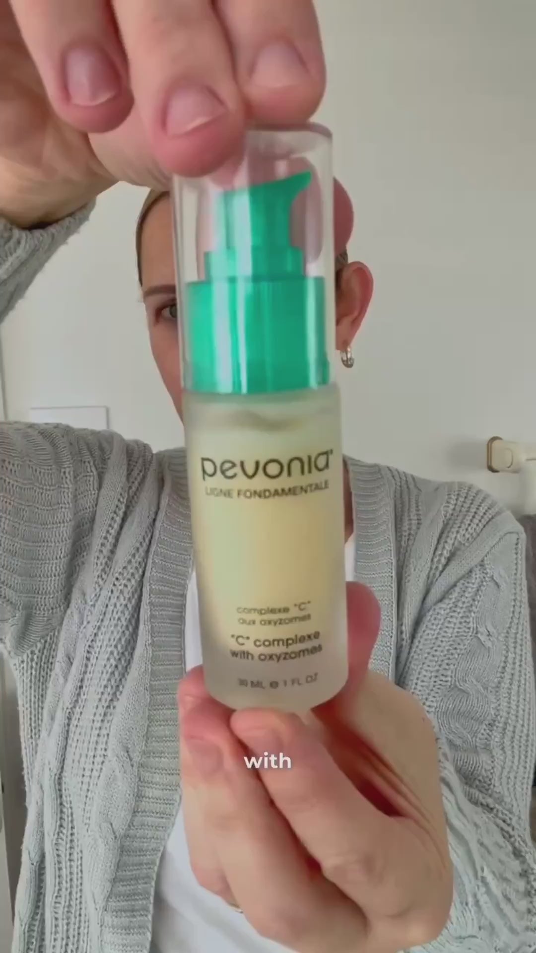 Pevonia C Complexe with Oxyzomes 30ml retail product presentation video